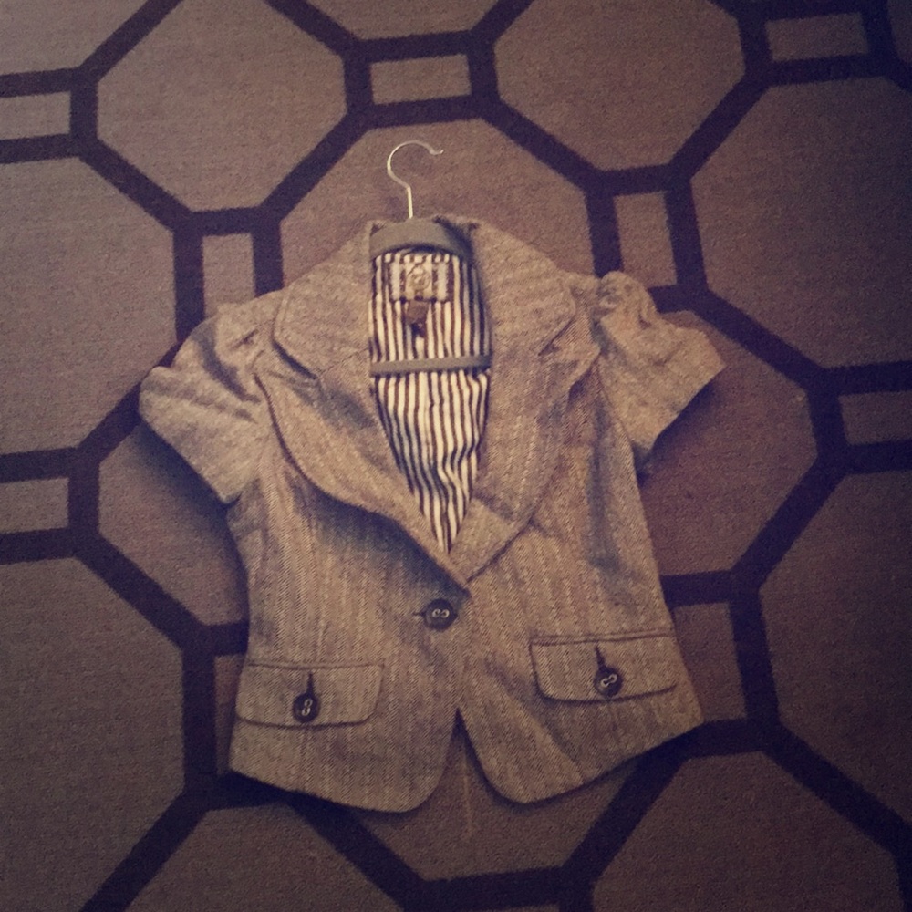American Eagle short sleeve blazer